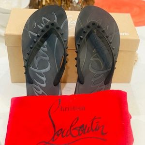 Louboutin- Loubi black